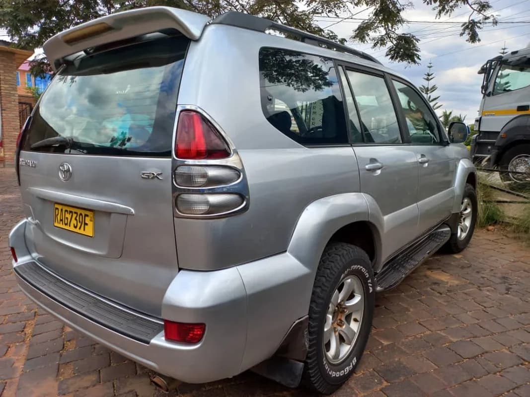Toyota Prado  2