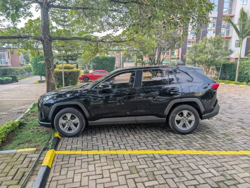 Toyota RAV4  2