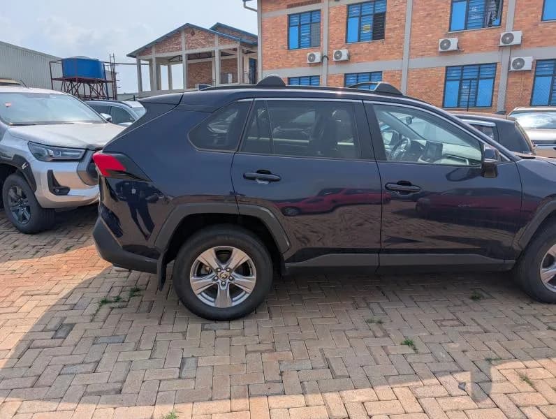 Kigali car rental - TOYOTA FOR RENT IN RWANDA for hire in Kigali Rwanda